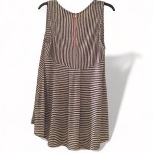 W5 Ladies Navy And Off White Sleeveless Hi Low Top | Back Top Zipper Size L EUC